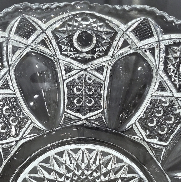 Vntg 8 1/2" Smith Glass "Quintec" Basket EUC - Picture 6 of 13